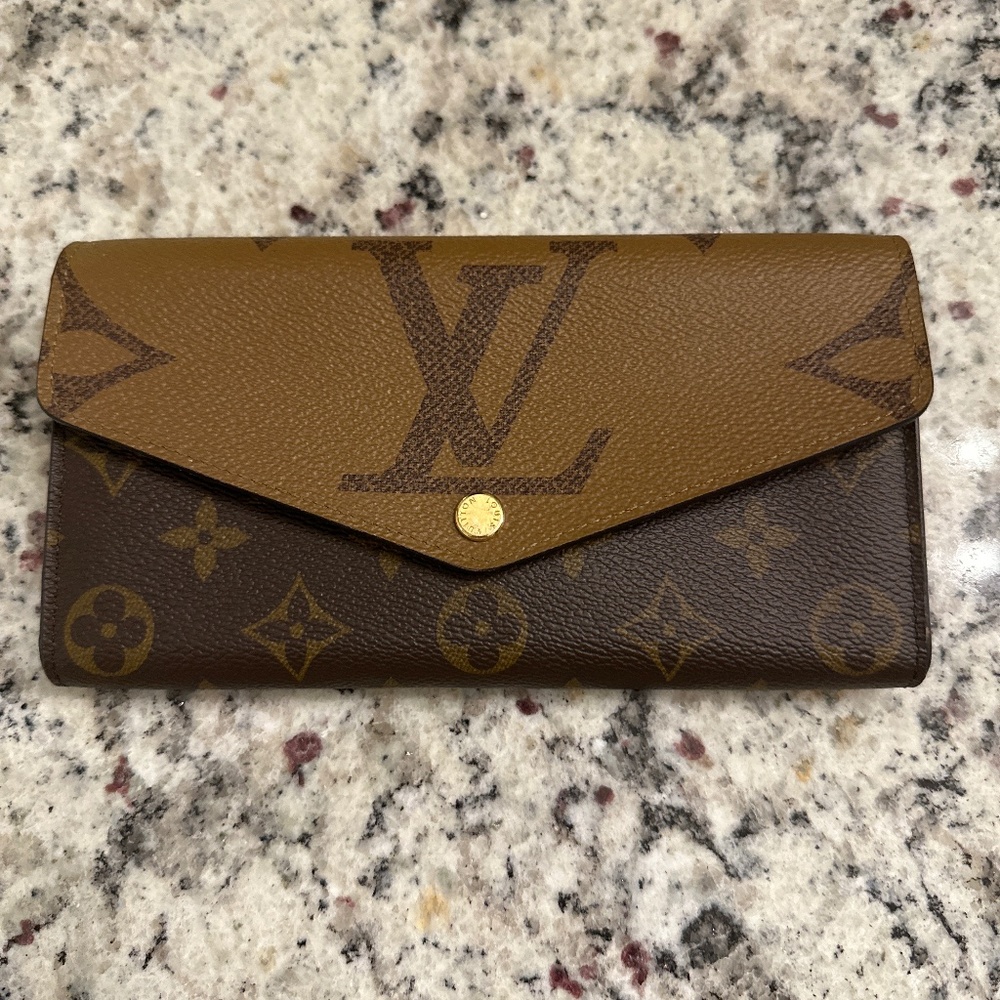 Louis Vuitton Sarah Wallet